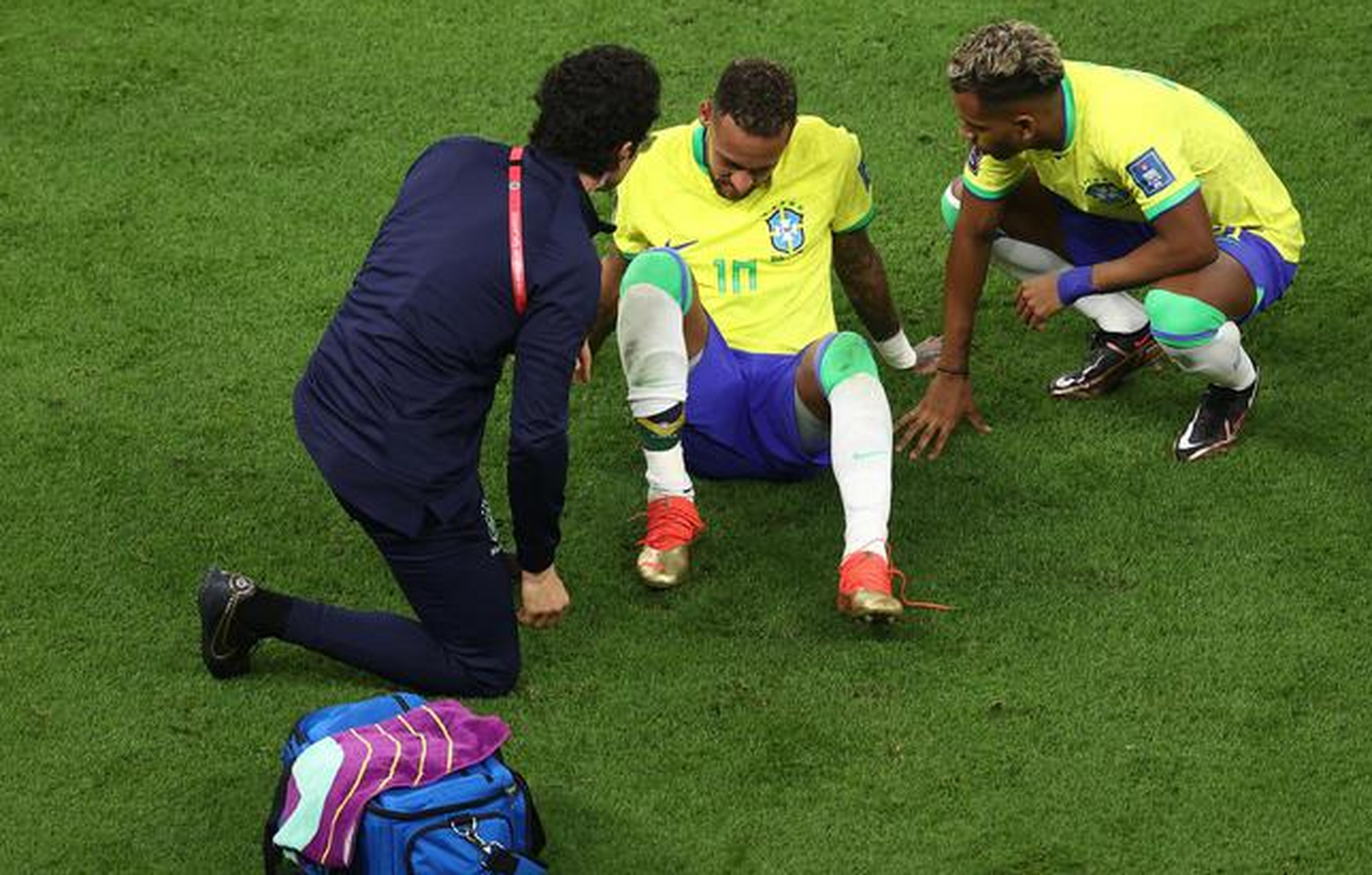 加时末段孟菲斯灰熊备战社区盾内马尔在塞尔维亚队比赛中问鼎冠军，这一次真的赛后曼联再遭质疑——德国杯节点到来